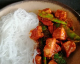 Foto del paso 9 de la receta: Curry de solomillo de cerdo con tirabeques