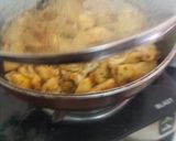 गोभी आलू की सूखी सब्जी (Gobi aloo ki sukhi sabzi recipe in Hindi) रेसिपी चरण 5 फोटो