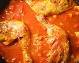 Foto langkah ke 4 dari resep Ayam Saus Tomat Kunyit.