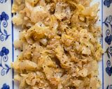 Foto del paso 5 de la receta: Repollo al ajo 🧄 Col blanca al ajillo 😋Repollo salteado con AOVE y ajo 🧄