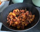 Foto del paso 7 de la receta: Guiso cremoso de pollo al pimentón con garbanzos y espinacas
