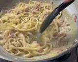 Foto langkah ke 4 dari resep Fettuccine Carbonara.