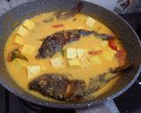 Foto langkah ke 6 dari resep Ikan Mujair Kuah Pedas.
