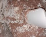 รูปขั้นตอนการทำที่ 6 ของ เค้กหน้าแยมองุ่นในหม้อหุงข้าว (Grape Jam Cake in a Rice Cooker)