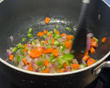 Foto del paso 3 de la receta: Lentejas con alitas