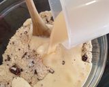 A picture of step 3 of Almond and Chocolate Cake.
