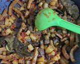Foto langkah ke 7 dari resep Sambal Goreng Ati, Kentang, Krecek.