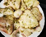 Foto del paso 2 de la receta: Cuartos traseros de pollo al horno con papas