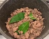 A picture of step 2 of Ragù with Tomato Paste.