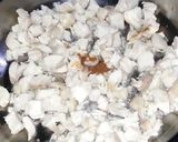 A picture of step 2 of Puff chicken bread.
