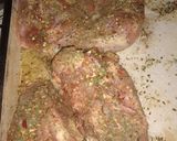 Foto del paso 2 de la receta: Pollo al horno con verduras 🍗🥔🥕🍅