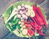 Foto langkah ke 1 dari resep Ayam bumbu rujak super pedas.