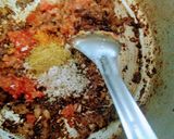 A picture of step 1 of Rajma Sabzi.