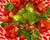 Une image de l'étape 1 de Pâtes chaudes sur lit de salade.