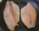 Foto del paso 3 de la receta: Filete de pescado con salsa de aguacate