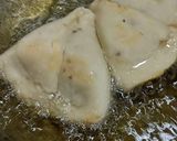 A picture of step 4 of Masala Aloo Samosa.