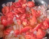 صورة لخطوة 2 من وصفة فطيرة محشية بصلصة طماطم 🍅 وبطاطا 🍟 وكاموبار 🧀