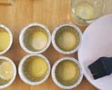 Foto del paso 2 de la receta: Flan de Gambas al gratín con bechamel y queso