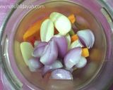 Foto langkah ke 2 dari resep Udang Asam Manis Pedas.