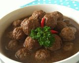 Foto langkah ke 5 dari resep Semur Bola-Bola Daging.