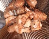 Foto langkah ke 2 dari resep Ayam Goreng Saus Mentega - ala Chef DEVINA.