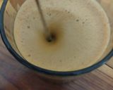 Foto langkah ke 2 dari resep Honey Almond Milk Coffee Ice Mommylicious.
