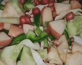 A picture of step 5 of Fresh fruit and veggies salad.