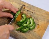 Foto langkah ke 1 dari resep Tumis Pare Cumi Asin.