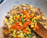 Foto langkah ke 5 dari resep Hong Kong Shirataki Fried Rice.