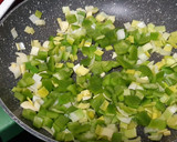 Foto del paso 1 de la receta: Pescadilla con salsa de anchoas