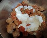 A picture of step 2 of Hotel style Soyabean ki sabji😋😋.