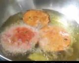 A picture of step 5 of Methi Beetroot Puri.