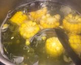 Foto langkah ke 3 dari resep Sayur Bening Bayam Jagung.