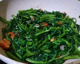 Foto langkah ke 3 dari resep Tumis Kangkung ala Resto.