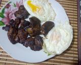 Foto del paso 4 de la receta: Hígado de pollo dorado con huevos