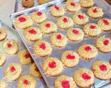 Foto langkah ke 4 dari resep ThumbPrint Cookies.
