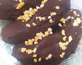 Foto langkah ke 4 dari resep Snack Pisang Ambon Frozen Coklat Kacang.