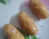 A picture of step 2 of Potato noodles finger.