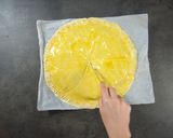 Une image de l'étape 16 de Galette des rois au chocolat.