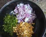 A picture of step 1 of Corn bhaji/ corn piyazi.
