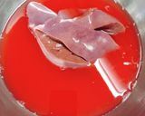 Hình bước làm 2 của món Luộc gan trắng và mềm