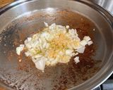 A picture of step 3 of Chicken & Shrimp Pancit Bihon.
