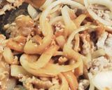 A picture of step 4 of Simple Chopped Pork and Onion Curry Flavored Stir-Fry.