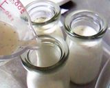 A picture of step 5 of Luxurious Vanilla Milk Blancmange.