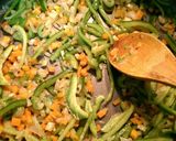 A picture of step 3 of Chicken Hakka Noodles.
