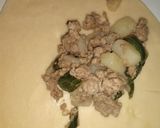 Foto del paso 3 de la receta: Pastes hidalguenses de papas con rajas y carne
