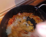 Foto del paso 3 de la receta: Arroz en salsa de tomate y sobrasada