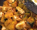 A picture of step 5 of Kabocha Squash and Chicken Breast Curry.