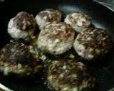A picture of step 5 of Simple and Delicious Stewed Hamburgers.