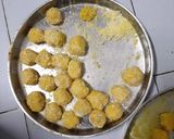 કેસર કોકોનટ લાડુ (Kesar Coconut Ladoo Recipe In Gujarati) રેસીપી સ્ટેપ1ફોટો
